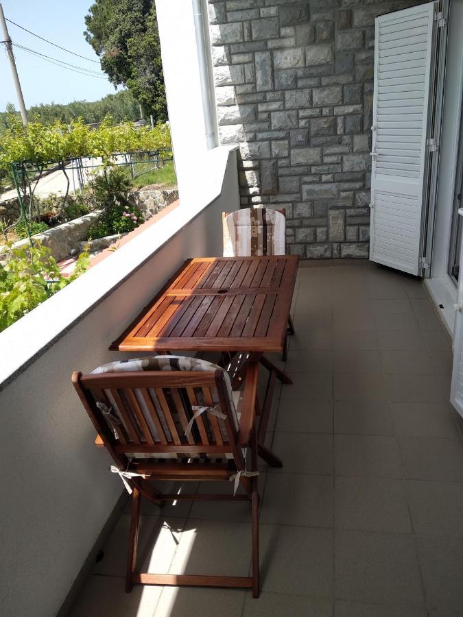Apartments Mlacovic Rab Town Luaran gambar