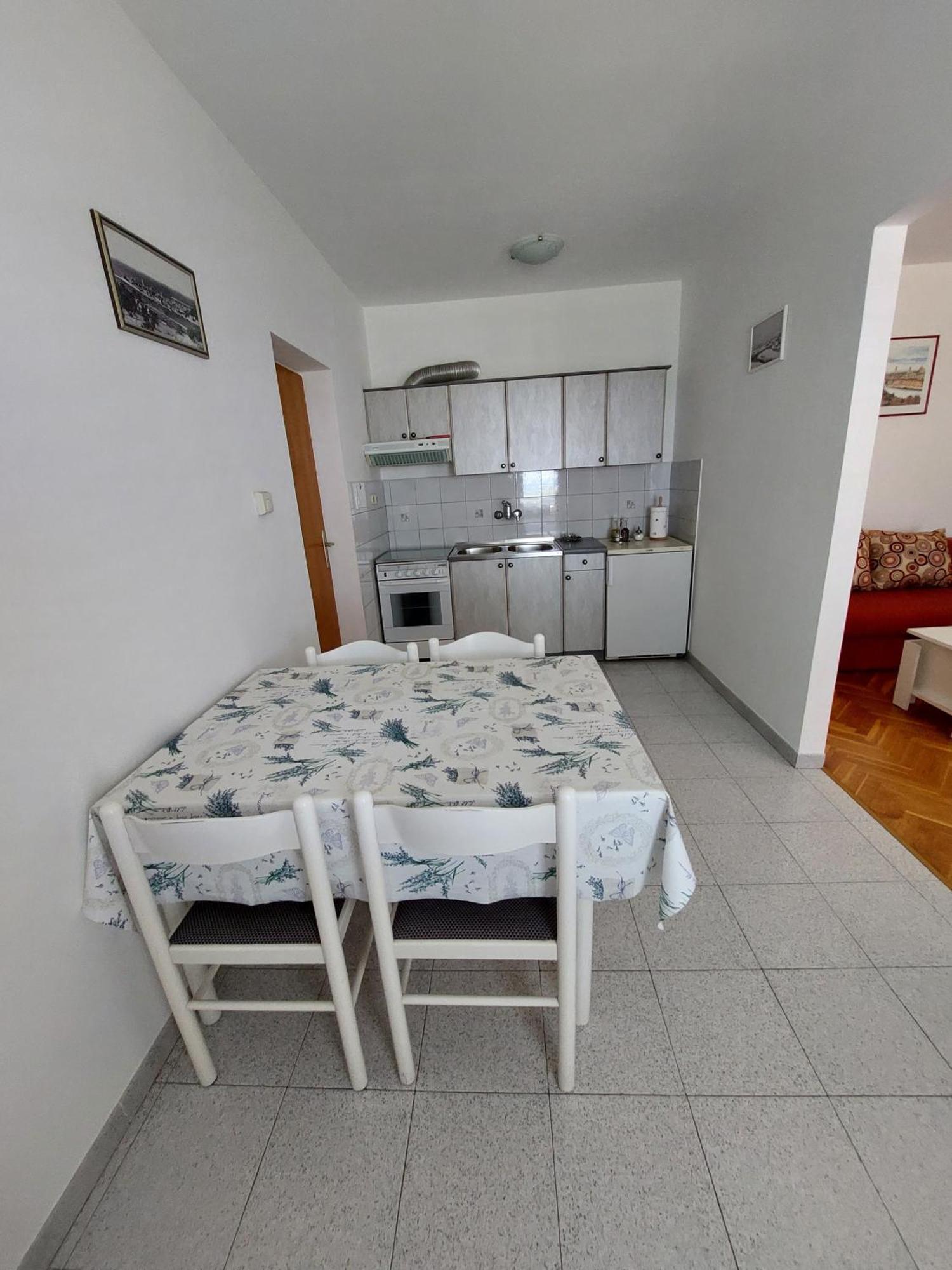 Apartments Mlacovic Rab Town Luaran gambar