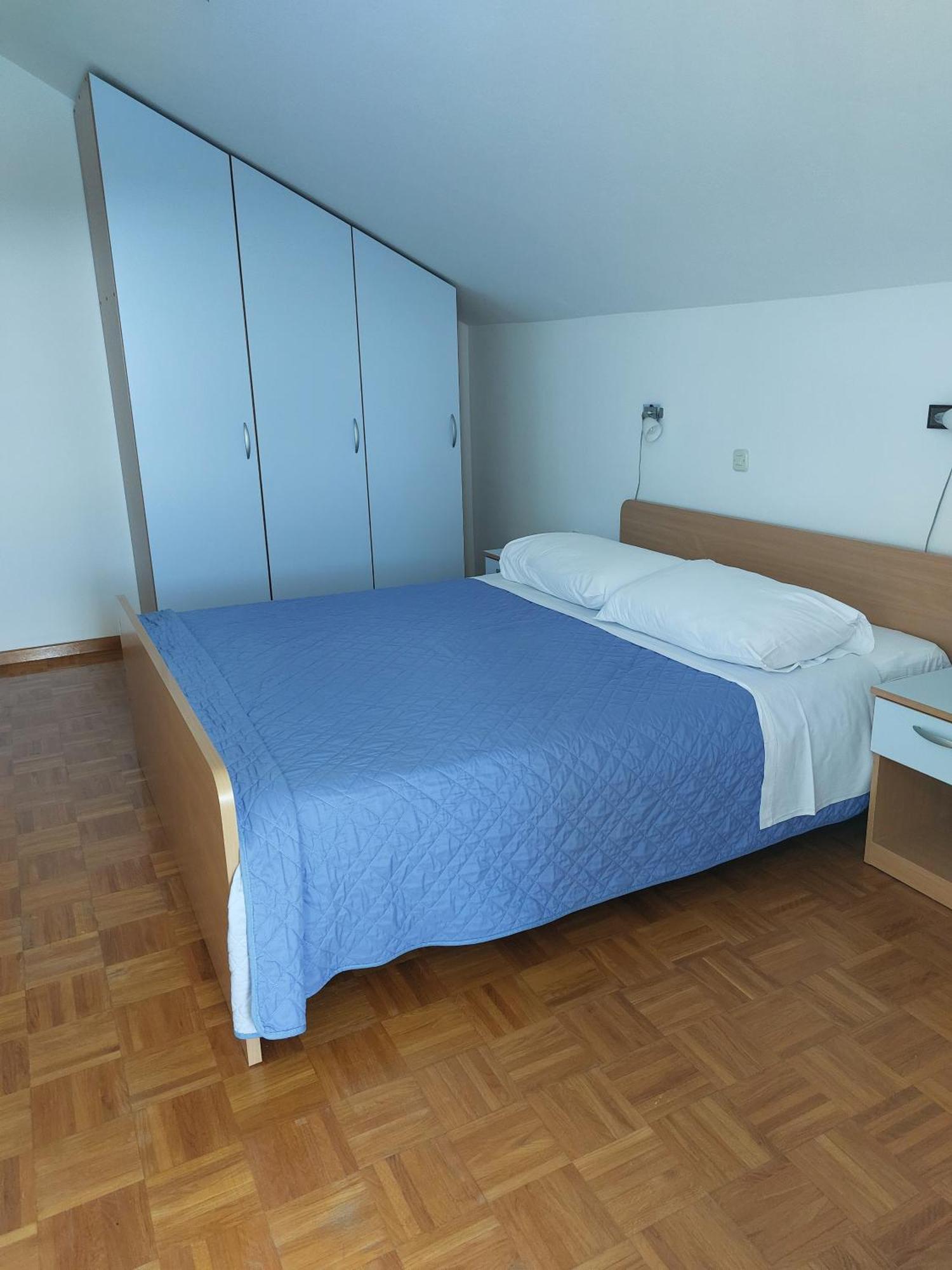 Apartments Mlacovic Rab Town Luaran gambar