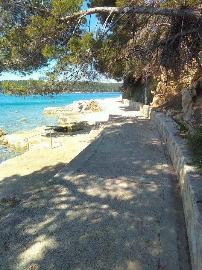 Apartments Mlacovic Rab Town Luaran gambar