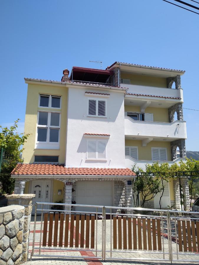 Apartments Mlacovic Rab Town Luaran gambar